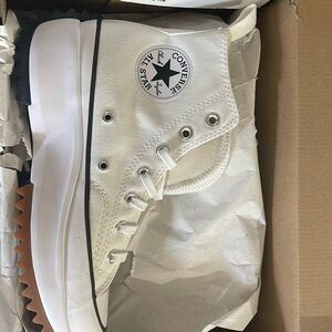 Women’s sneakers